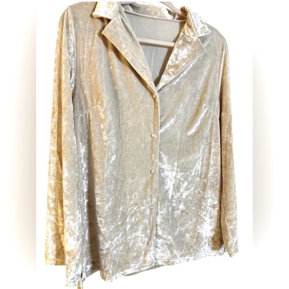 Elegant Cream Women's Pantsuit - Picture 6 of 7